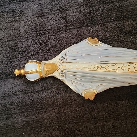 Vintage Sanmyro Religious Statue - Picture 3 of 4